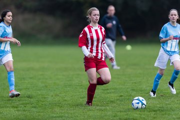 Bild 198 - wBJ TuS Tensfeld - SV Fortuna St. Juergen